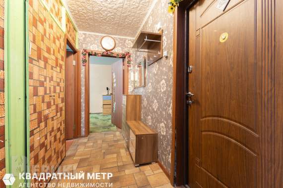 В продаже 2-комн. Квартира возле метро 13