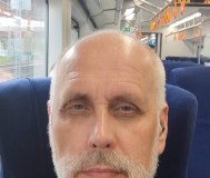 Делаю массаж детям. 