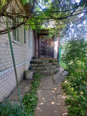 Продаю дачу, кирпичный дом, в 2 этажа. 0