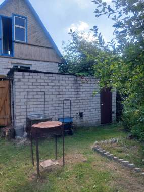 Продаю дачу, кирпичный дом, в 2 этажа. 5