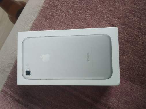 Коробки от iPhone оригинал 1