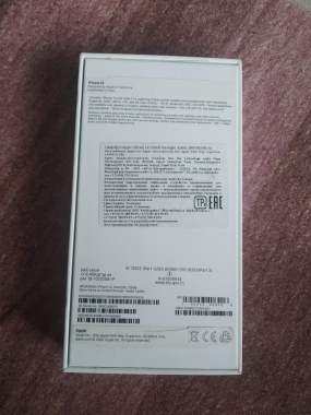 Коробки от iPhone оригинал 8