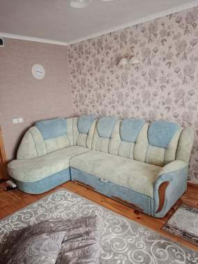 Продам диван .263 на 130 в разложенном виде. 1