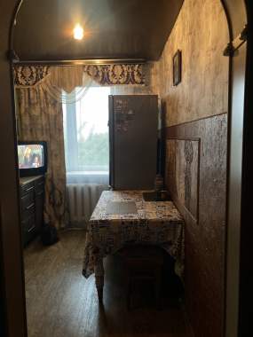 Двухкомнатная квартира в хорошем районе. 5