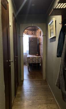 Двухкомнатная квартира в хорошем районе. 6