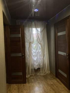 Двухкомнатная квартира в хорошем районе. 7