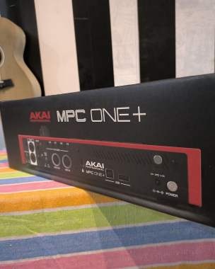 AKAI Professional MPC One+ Standalone sampler 1