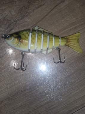 Реалистичная рыбка 1