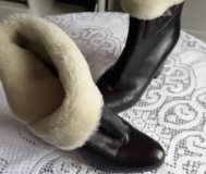 Полусапожки чёрного цвета,пр-во Италия,на меховой