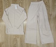 Продам шикарный женский новый костюм