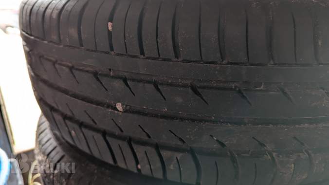 Продаются шины вместе со штампованными дисками. 1