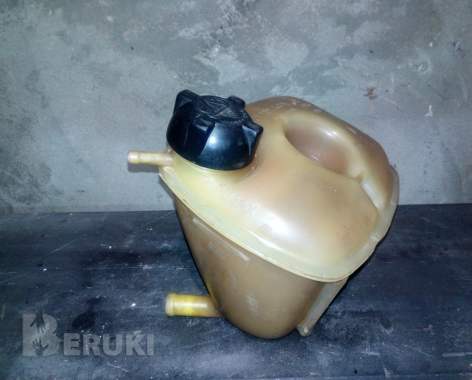 Бачок расширительный audi 80 b2 1