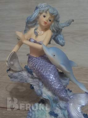 Статуэтка русалочка с дельфин 2