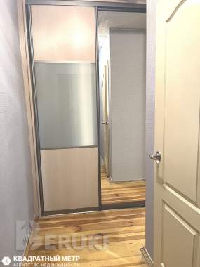 Продам 1-комнатную квартиру 10