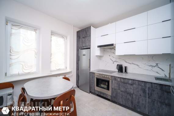 Продам 3-комнатную квартиру 4