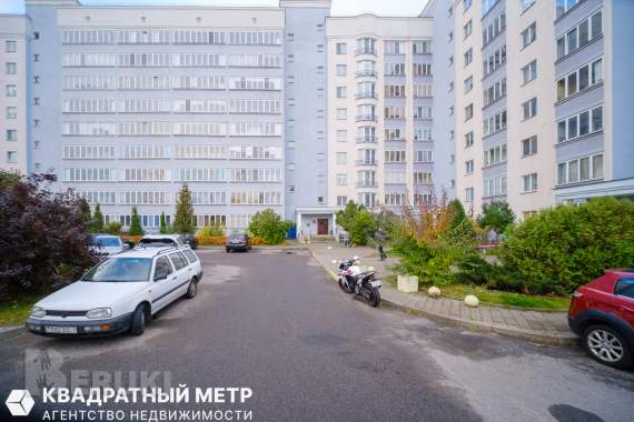 Продам 3-комнатную квартиру 24