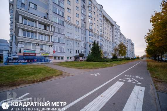 Продам 3-комнатную квартиру 25