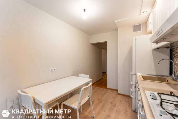Продается 2-к квартира , прямо возле ст. Метро фрунзенская 3