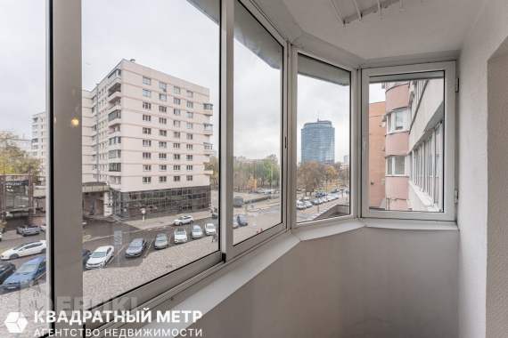 Продается 2-к квартира , прямо возле ст. Метро фрунзенская 18