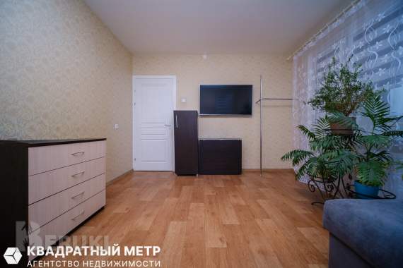 Продам 3-комнатную квартиру 9