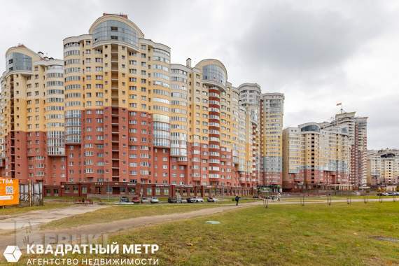 2к в брилевичах. Метро - 3мин. Пешком. 4