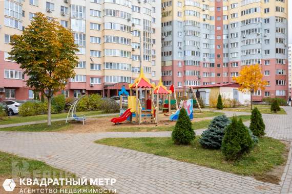 2к в брилевичах. Метро - 3мин. Пешком. 12