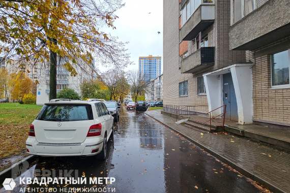 Продам 3-комнатную квартиру 35