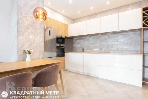 Продам 3-комнатную квартиру 0