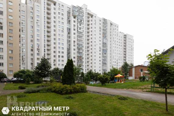 Продам 3-комнатную квартиру 32