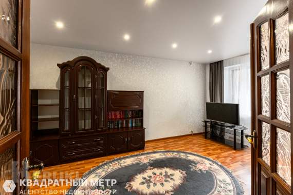 Продается 2-к. Квартира в отличном месте, с ремонтом 0