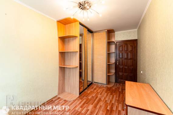 Продается 2-к. Квартира в отличном месте, с ремонтом 8