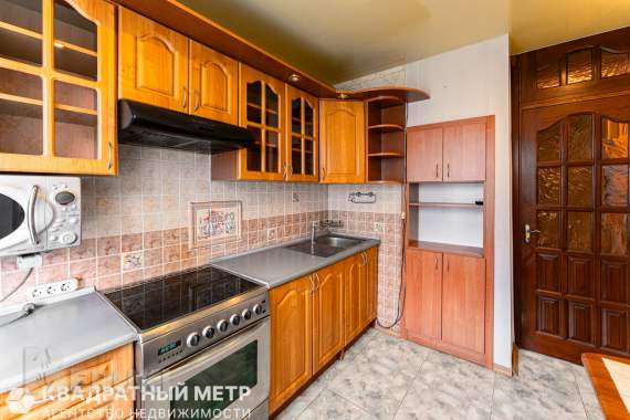Продается 2-к. Квартира в отличном месте, с ремонтом 12