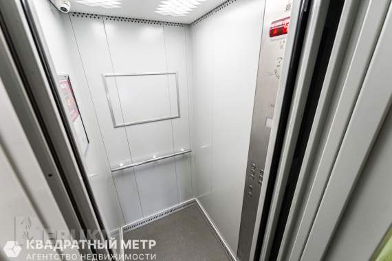 Продается 2-к. Квартира в отличном месте, с ремонтом 24