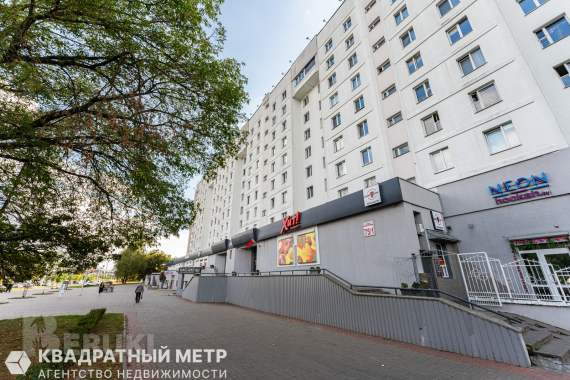 Продается 2-к. Квартира в отличном месте, с ремонтом 27