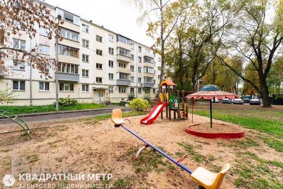 Продается однокомнатная квартира у ст. М. Молодежная 10