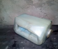 Бачок омывателя Audi 80 B2