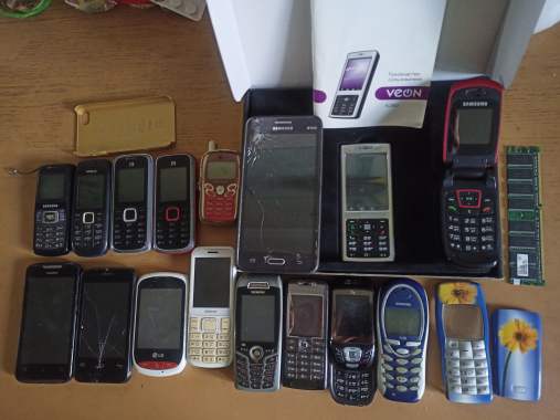 Телефоны на з/ч 0