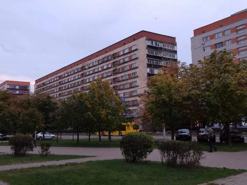 На часы, сутки 1 ком. Квартира у метро пл. Я 7