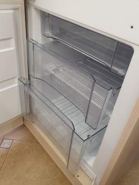 Продам холодильник на запчасти Gorenei 3