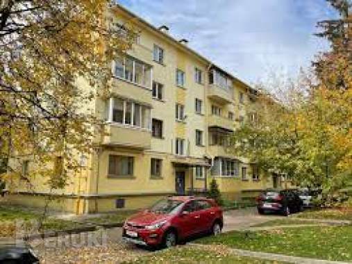 Сдам на сутки рядом с метро парк Челюскинцев центр 3