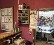 Требуется специалист по ремонту обуви.