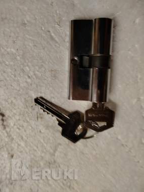 Вставка в замок 0