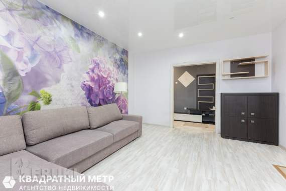 Продается 2-комнатная квартира в лебяжем 1