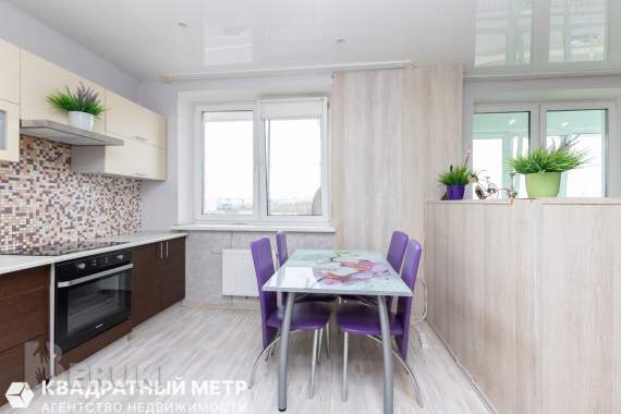 Продается 2-комнатная квартира в лебяжем 6