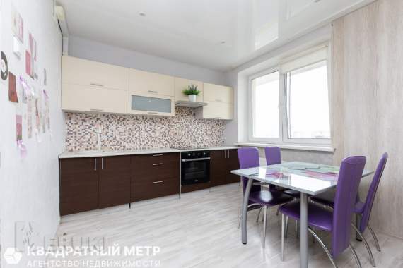 Продается 2-комнатная квартира в лебяжем 9