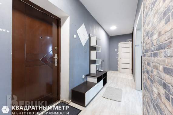 Продается 2-комнатная квартира в лебяжем 14