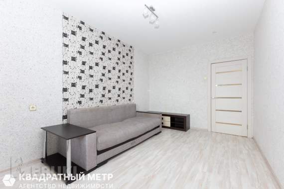 Продается 2-комнатная квартира в лебяжем 18