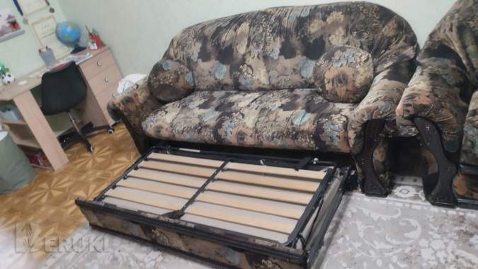 Диван-кровать и два кресла 2