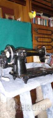 Настольная швейная машинка 0