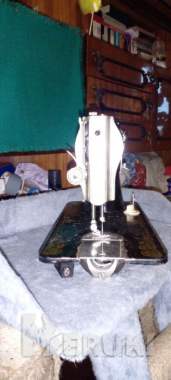 Настольная швейная машинка 2